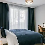 Metropolis Design Apartments